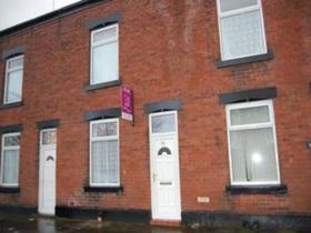 2 bedroom Terraced t...