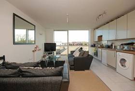 1 bedroom Flat to re...