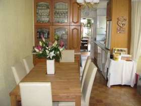 4 bedroom Terraced t...
