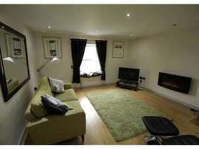 2 bedroom Flat to re...