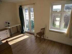 3 bedroom Town House...