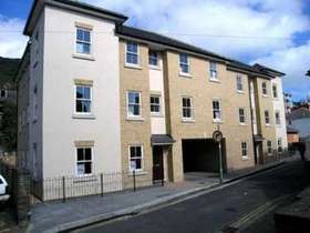 2 bedroom Flat for s...