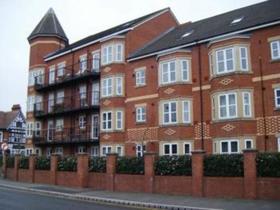 2 bedroom Flat to re...