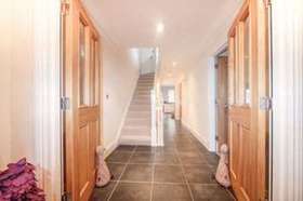 4 bedroom Terraced f...