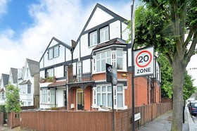 1 bedroom Flat to re...