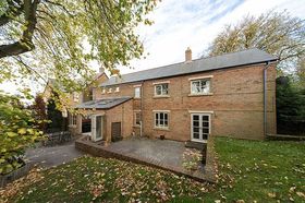 4 bedroom Detached f...