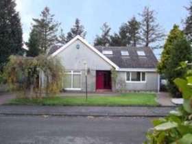 6 bedroom Detached f...