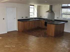 2 bedroom Semi-Detac...