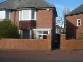 2 bedroom Semi-Detac...