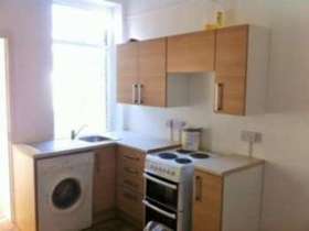 2 bedroom Flat to re...