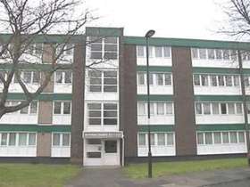 2 bedroom Flat to re...