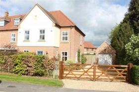 2 bedroom Property t...