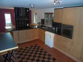 4 bedroom Detached f...