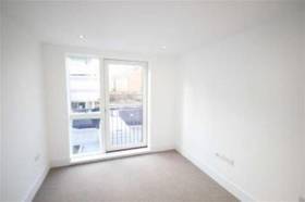 1 bedroom Property t...