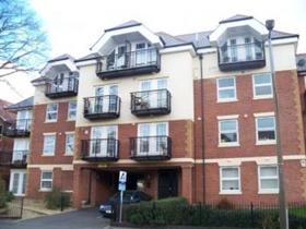 2 bedroom Flat to re...