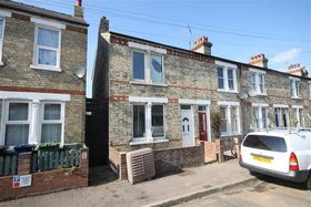 3 bedroom Property t...