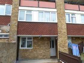2 bedroom Maisonette...