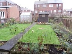 2 bedroom Semi-Detac...