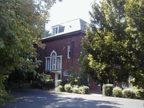 2 bedroom Maisonette...