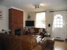 2 bedroom Detached t...