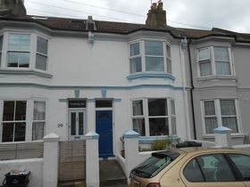 2 bedroom Terraced t...