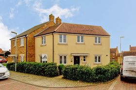 3 bedroom Semi-Detac...