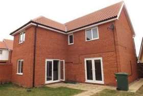 4 bedroom Detached t...