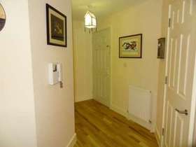 1 bedroom Property t...