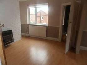 2 bedroom Flat for s...