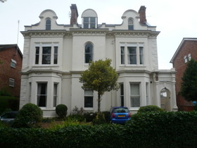 2 bedroom Flat to re...