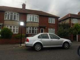 2 bedroom Flat for s...