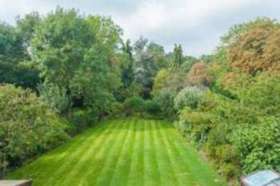 4 bedroom Detached f...