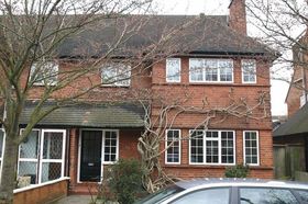 4 bedroom Detached t...