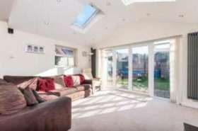 4 bedroom End of Ter...