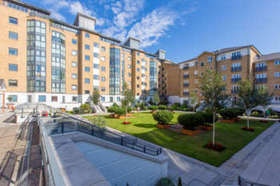 2 bedroom Flat to re...