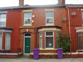 4 bedroom Detached t...