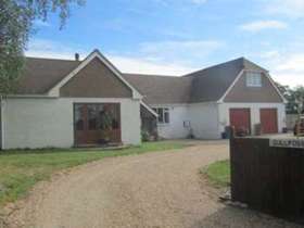 6 bedroom Detached f...