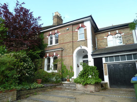 5 bedroom Semi-Detac...