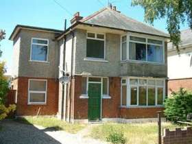 2 bedroom Flat for s...