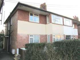 2 bedroom Flat for s...