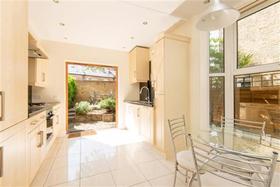 1 bedroom Apartment...