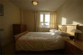 2 bedroom Flat to re...