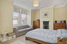 4 bedroom Terraced f...