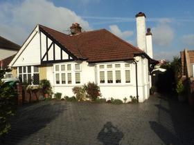 2 bedroom Detached f...