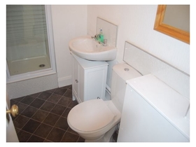 1 bedroom Flat to re...