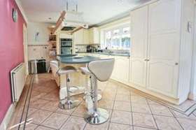 3 bedroom Detached f...