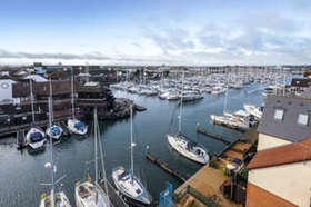 3 bedroom Flat for s...