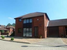 3 bedroom Detached f...