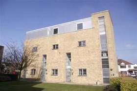 2 bedroom Detached t...