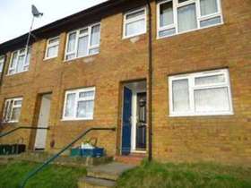 Detached to rent